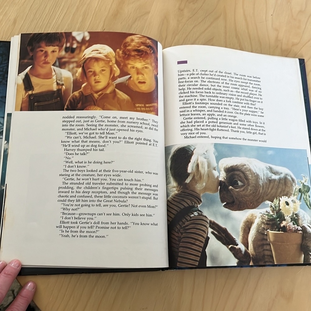 ET 1982 Hardback storybook - Picture 6 of 6
